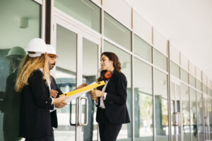 Construcción locales comerciales y oficinas